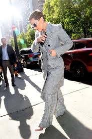 Kate hudson's 'wish i was here' premiere style takes a dark, vampy turn in michael kors. Kate Hudson Starportrat News Bilder Gala De