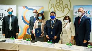 Merkely béla a műsorban arról beszélt, magyarországon nagy valószínűséggel közel vagyunk a nyájimmunitás eléréséhez vagy már el is értük, ez azonban nem jelenti azt, hogy egyes emberek. Szakmai Megallapodast Kotott A Kopp Maria Intezet Es A Semmelweis Egyetem Infostart Hu