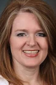 Kari Griggs's Instagram, Twitter & Facebook