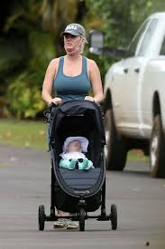 G am make 'em go oh, oh, oh. Katy Perry Seen For First Time With Baby Daisy As They Take A Stroll On Holiday In Hawaii Aktuelle Boulevard Nachrichten Und Fotogalerien Zu Stars Sternchen