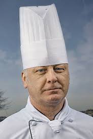 Keith Halliday's Instagram, Twitter & Facebook