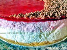 Rețeta originală de tiramisu prevede pișcoturi însiropate în cafea tare, montate cu o cremă fină și aerată de mascarpone cu zahăr și ouă și pudrate din abundență cu cacao. 9 BÄƒrbat La CratiÈ›Äƒ Ideas Mancare PrÄƒjituri CiocolatÄƒ