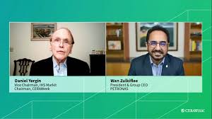 Tan sri wan zulkiflee was appointed the chairman of malaysia aviation group and malaysia airlines berhad in july 2020. Petronas Petronas President And Group Chief Executive Officer Tan Sri Wan Zulkiflee Wan Ariffin Recently Shared His Perspective On The State Of The Industry Digitalisation As Well As The New Normal