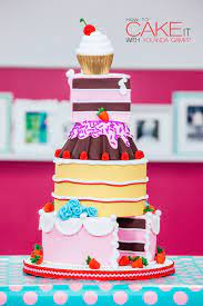 Yolanda S Recipes And Cakes Cake Cake Decorating With Fondant Crazy Cakes