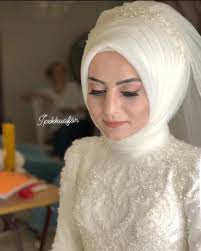 Formal Hairstyles Panosundaki Pin
