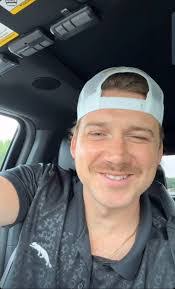 Lorna Iverson's Instagram, Twitter & Facebook