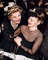 Olivia De Havilland S Life In Photos Stardom And Sibling Rivalry Olivia De Havilland Classic Hollywood Old Hollywood Stars