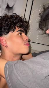 Doina and Manuel Kissing