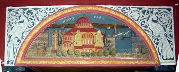 Εἶναι ἐκτισμένος εἰς τὸ σημεῖον, ὅπου ἐκατέβασαν τὸν παραλυτικὸν ἀπὸ τὴν στέγην, ἐπάνω εἰς τὴν κλίνην του. Ixnhlathma Ths Kwnstantinoypolhs Kai Toy Patriarxeioy Mesa Stoys Aiwnes Enoria Agioy Nikolaoy Parochie Heilige Nicolaas Parish Of Saint Nicolas