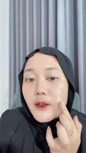 Ternyata menggunakan tinted suncreen juga bisa mengurangi flek hitam looo,  #jglow #jglowbandung #jglowindonesia #skincaretips #jelasglowing #fyp #reels