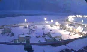 Barrow, alaska, woke thursday to darkness and a new name. Northernmost Us City Of Utqiagvik In Alaska Begins 65 Days Of Polar Night Daily Mail Online