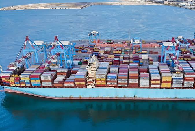Vận Chuyển Hàng FCL Từ Việt Nam Đi Dubai