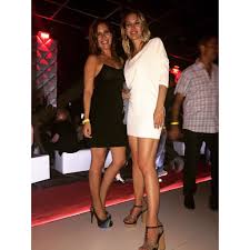 Las vacaciones de carolina losada en brasil. Carolina Losada Auf Twitter El Look De Anoche Para La Fiesta De America Es De Desideratamoda Https T Co Uwbhaohfls