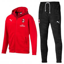 Der trainingsanzug für herren ist ein funktionales fashion piece. Ac Mailand Prasentation Casual Trainingsanzug 2019 20 Puma Sportingplus Net