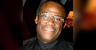 Darrell Menifee's Instagram, Twitter & Facebook