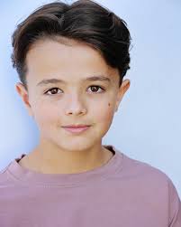 It's that time of year again and we need your help! Which headshot is your  favorite? 1, 2, 3 or 4! 📸- @marykategutierrez #kidactor #actor  #theshirleytempleking #headshots #hollywood #showbusiness #tinseltown #film  #headshotsession #photoshoot #smile #nyc