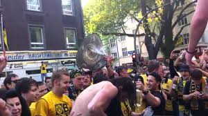 Cadillac's bold and innovative range of luxury vehicles appeal to those who dare to drive the world you are currently viewing cadillac.com. Neven Subotic Deutscher Meister 2011 Auto City Bvb Dortmund Youtube