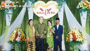 Gratis download aplikasi dan nikmati akses sepenuhnya. Ani Tkw Asal Blitar Dinikahi Bule Swiss Di Hongkong Jurg Saya Suka Dia Apa Adanya Smol Id