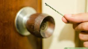 How do you lock a door? 3 Ways To Pick A Lock With Household Items Wikihow