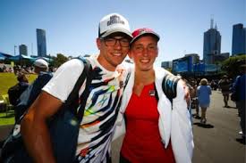 Barty tops azarenka to reach miami quarterfinals. De Coach Van Tennistalent Elise Mertens Is Ook Haar Lief G Het Nieuwsblad Mobile