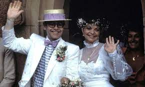 Sir elton hercules john, ch, cbe (* 25. Zeitsprung Am 14 2 1984 Heiraten Elton John Renate Blauel