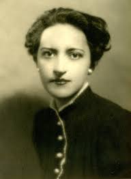 A Collection of Extraordinary Alumnae Stories