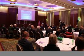 Status karyawan tetap jelas lebih diuntungkan dibanding karyawan kontrak. Pengusaha Jadi Garda Terdepan Kerja Sama Indonesia Polandia Antara News