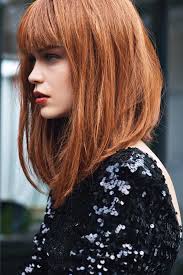 ✓ newsletter mit den neuesten frisurentrends. 1000 Long Bob Hairstyles In Different Styles Copper Hair With Straight Bangs Red Lipstick Black In 2020 Long Bob Hairstyles Thick Hair Styles Long Bob Haircuts