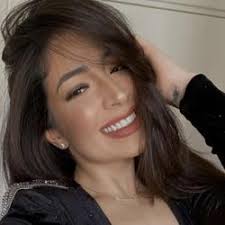 Debora Lima Clubhouse Profile, Followers, Statistics (@deboralimaoliv)