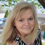 Daisy Nieman's Instagram, Twitter & Facebook