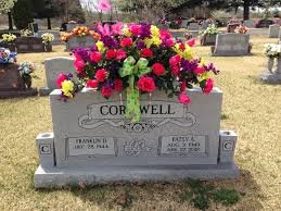 Flowers I Did For My Mother N Law S Grave Memorial Flowers Funeral Flower Arrangements Headstones Decorations