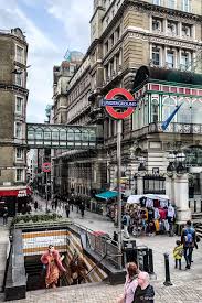 Historic London The Perfect London Itinerary For History Lovers In 2020 London Underground Stations Visit London London Underground