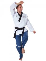 Boxsack kaufen sandsack boxsäcke online bestellen schneller versand im boxshop boxhaus günstig und schnell kaufen Taekwondo Anzug Poomsae Sehr Hochwertig Atmungsaktiv Wt Anerkannt Damen Kampfsport Shop