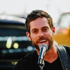 Darian Taylor's Instagram, Twitter & Facebook