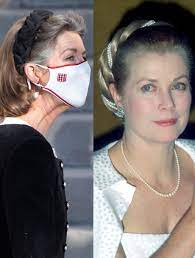 Caroline louise marguerite grimaldi est née le 23 janvier 1957. Caroline Von Monaco Graue Haare Erhalten Das Royale Stil Siegel Vogue Germany