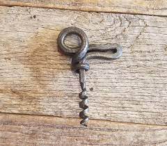 This Corkscrew Is 100 Handmade And Forged In Small Town Missouri This Design Is Extremely Comfortable In The Hand And Allows For Easy O Ideias Ferro Ferraria