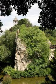 Entry to the park is free for all. Parc Des Buttes Chaumont