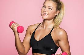 Sophia thiel fitness model, height, weight, photo, instagram. Sophia Thiel Ex Trainer Kundigt Baldiges Comeback An