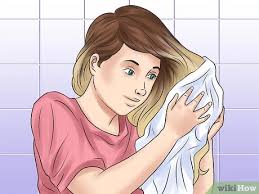 Tempat ideal untuk mengecat rambut adalah di kamar mandi karena di sana tersedia segala hal pastikan rambut dibelah di tempat anda biasa melakukannya. Cara Membuat Rambut Ombre Dengan Gambar Wikihow