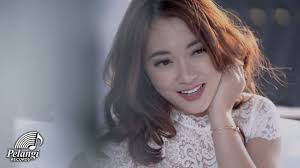 Untuk mendapatkan lagu dan chord gitar di blog ini tidak disediakan. Devano Danendra Menyimpan Rasa Official Lyric Video Youtube