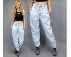 Vintage 80s 90s High Waisted Pleated Front Blue Jeans Light Wash Mom Denim Loose Baggy Tapered Leg Boyfriend Jeans 29 Q Baggy Clothes Mom Denim Boyfriend Jeans