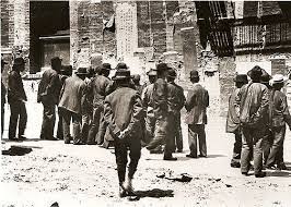 Chinese Get The News About A Peace Pact Between The Hop Sing And Bing Kong Tongs C 1875 P Chinatown San Francisco San Francisco California American Heritage