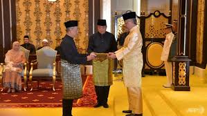 Malaysian pm muhyiddin resigns as political crisis escalates back to video the southeast asian nation's king appointed muhyiddin as the caretaker prime minister until a new premier can be found. Malaysian Pm Muhyiddin Says He Stepped Forward To Save The Situation Denies Allegations Of Being Traitor Cna