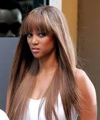 How Tyra Banks Went From Model To Harvard Graduate Tyra Banks Hair Hair Styles Long Hair Styles