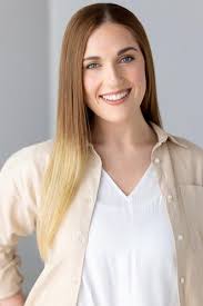 Cassandra Helton's Instagram, Twitter & Facebook