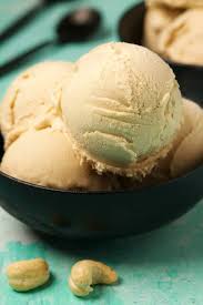 Rich And Creamy Cashew Ice Cream Made With Homemade Cashew Milk For The Creamiest And Most Delicious Ice Cashew Ice Cream Homemade Cashew Milk Vegan Ice Cream