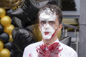 Рассказываем, почему пермякам обязательно стоит сходить на него в кино. Realnye Pacany Protiv Zombi Film 2020