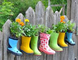 Lustige Gartendeko Selber Machen Diy Pflanzgefasse Gartenideen Fur Kleine Garten Garten Stiefel Gartendeko Selber Machen