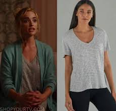 A scene from a show that is not ginny and georgia. Dbsshppg6zhbqm