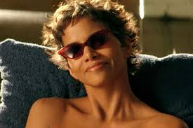 Halle maria berry was born maria halle berry on august 14, 1966 in cleveland, ohio & raised in halle was born to judith ann hawkins, a psychiatric nurse & jerome jesse berry, a hospital attendant. Swordfish On Netflix Halle Berry S Topless Scene
